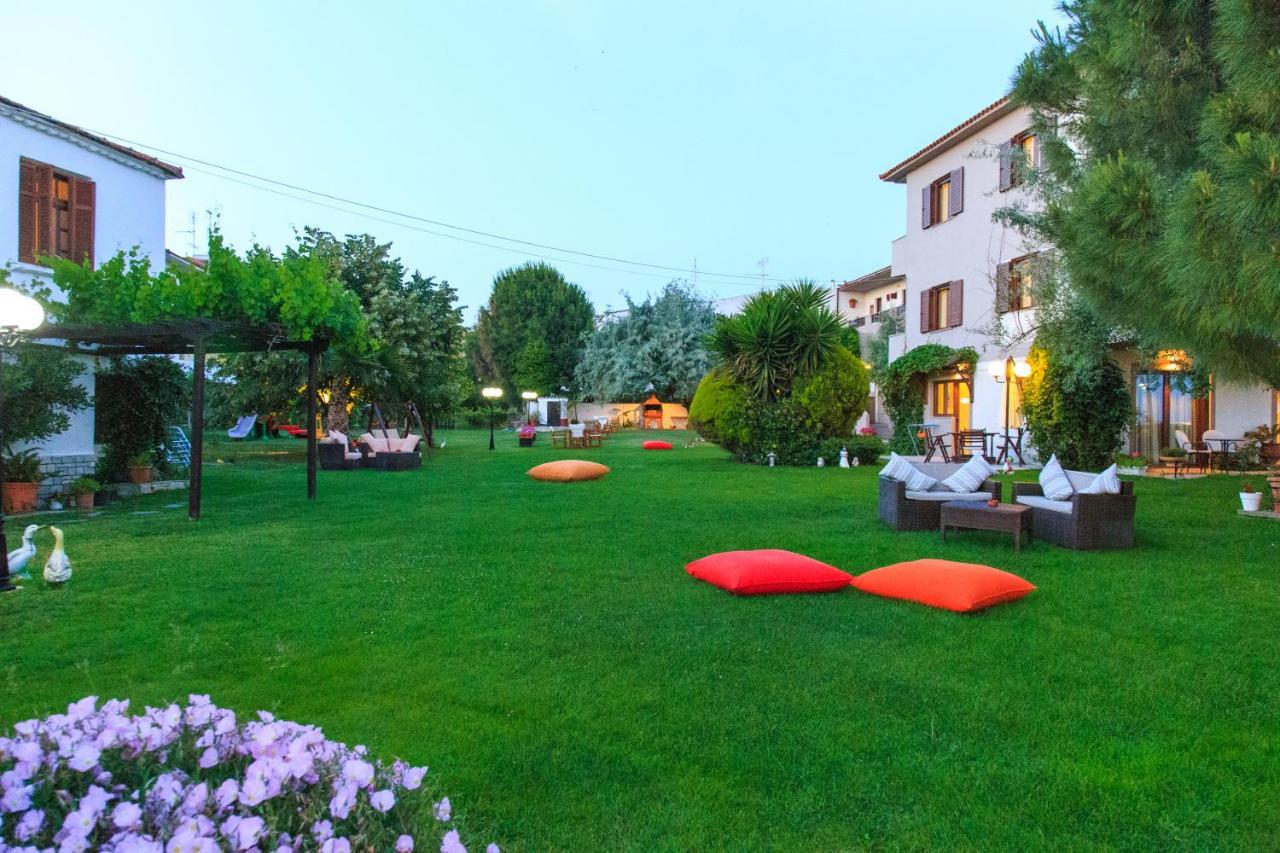 Karali Studios Nikiti  Exterior photo
